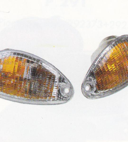 Freccia posteriore destro bianca per Piaggio Vespa 50-125-150 ET2-ET4. - 581636